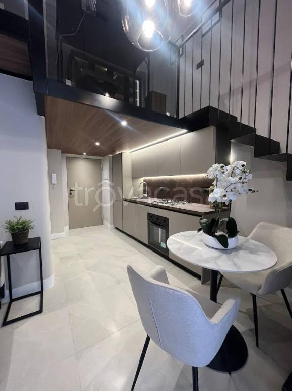 appartamento in vendita a Napoli in zona Stella