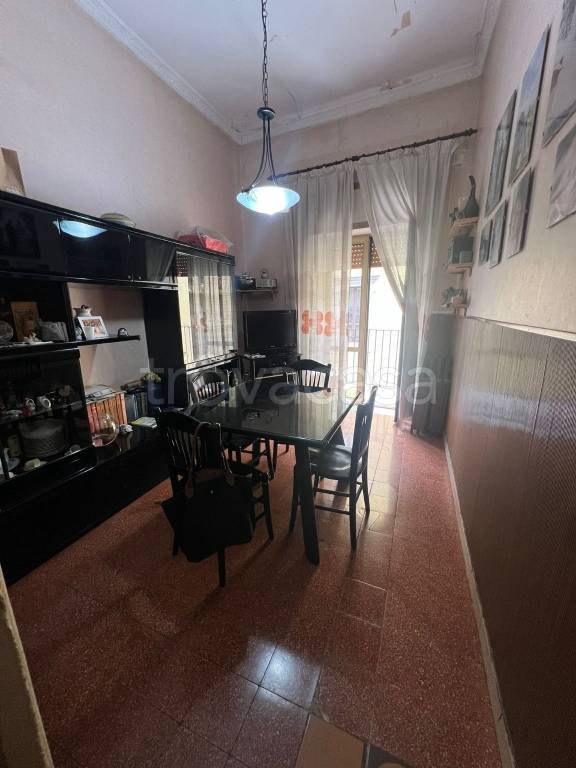 appartamento in vendita a Napoli in zona Pendino / San Giuseppe