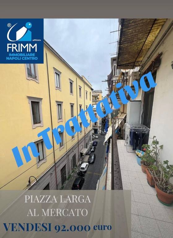 appartamento in vendita a Napoli in zona Pendino / San Giuseppe