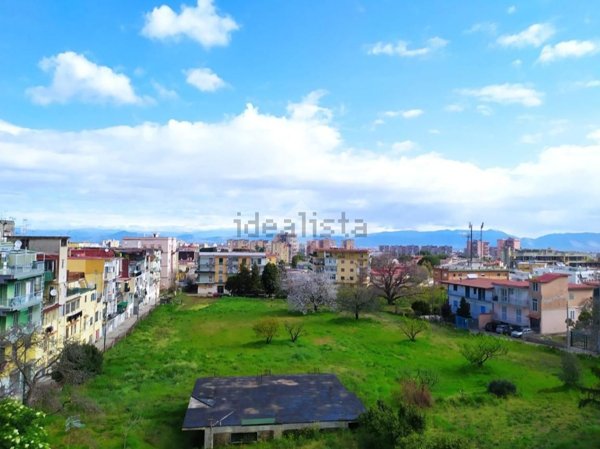 appartamento in vendita a Napoli in zona Piscinola