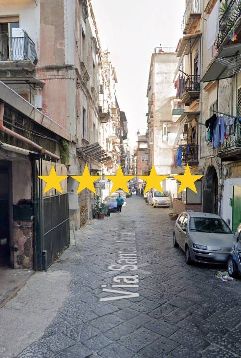 appartamento in vendita a Napoli in zona Avvocata