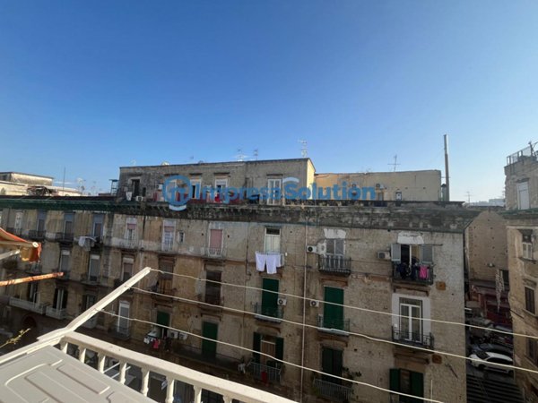 appartamento in vendita a Napoli in zona Pendino / San Giuseppe