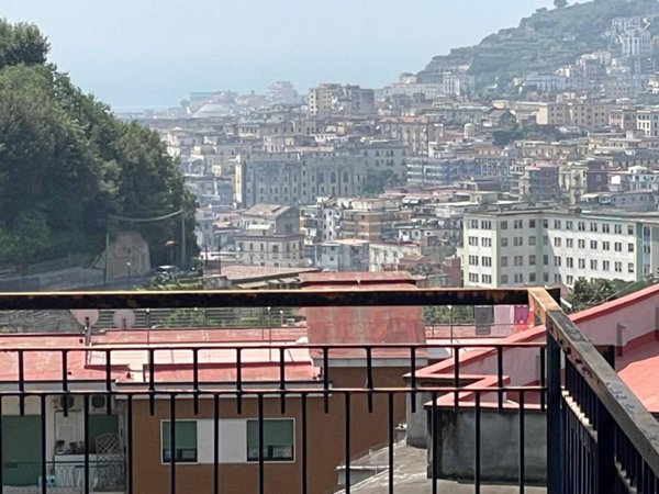 appartamento in vendita a Napoli in zona Capodimonte / Colli Aminei