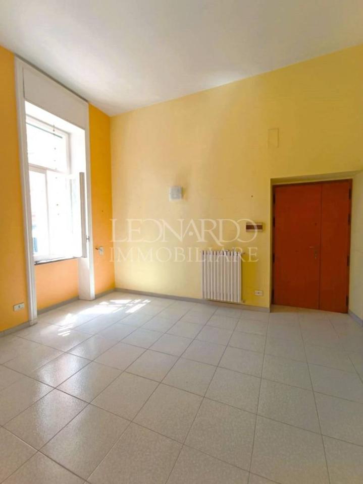 appartamento in vendita a Napoli in zona Chiaia