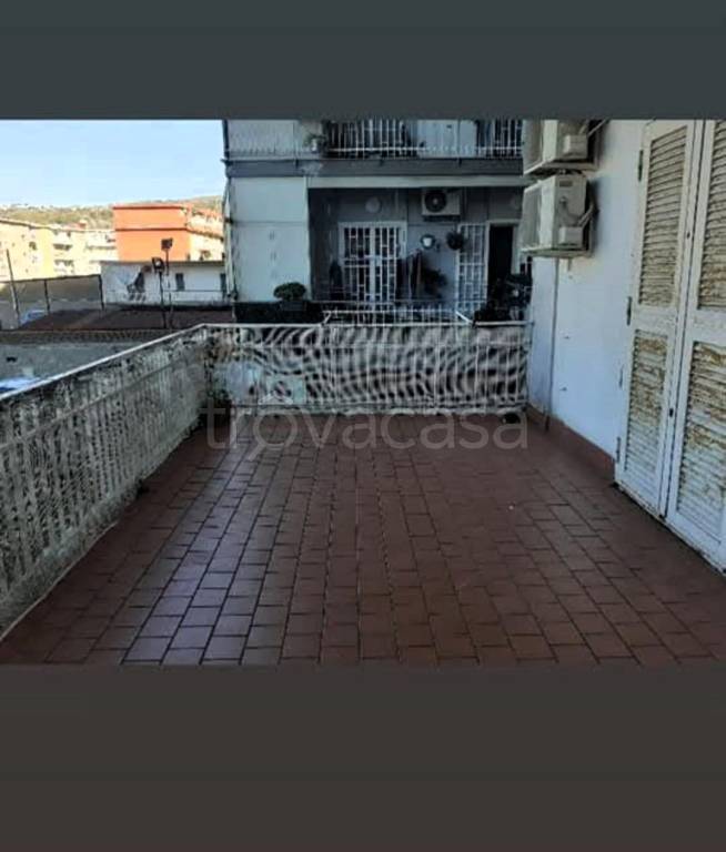 appartamento in vendita a Napoli in zona Pianura