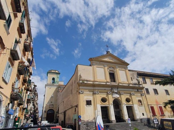 appartamento in vendita a Napoli in zona Stella