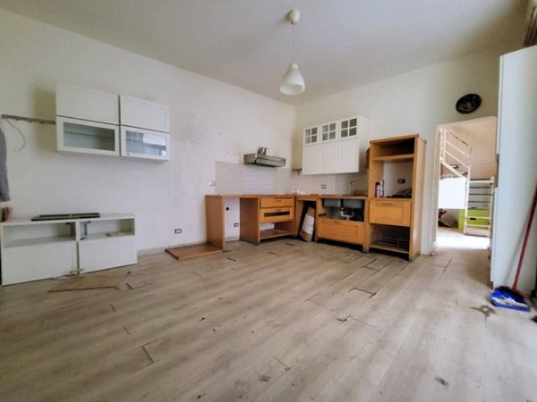 appartamento in vendita a Napoli in zona Porto