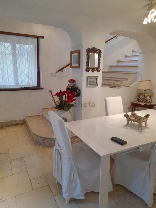 casa indipendente in vendita a Napoli in zona Posillipo