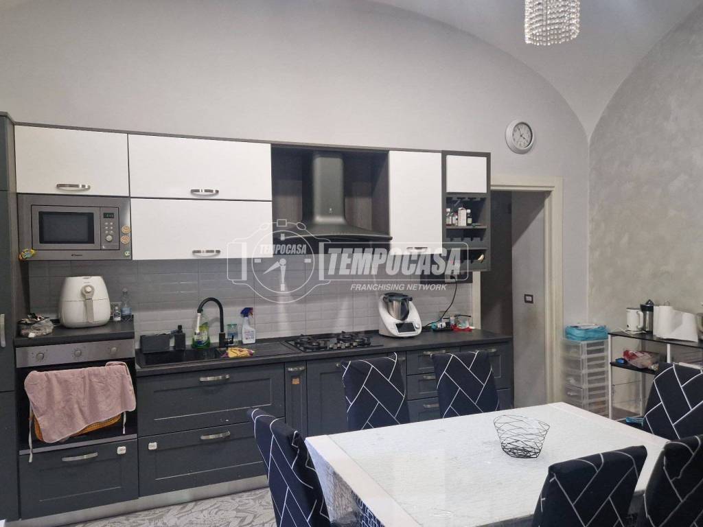 appartamento in vendita a Napoli in zona Stella
