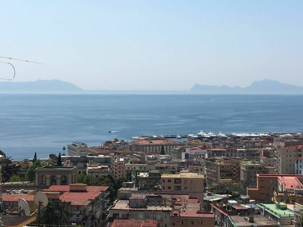 appartamento in vendita a Napoli in zona Vomero