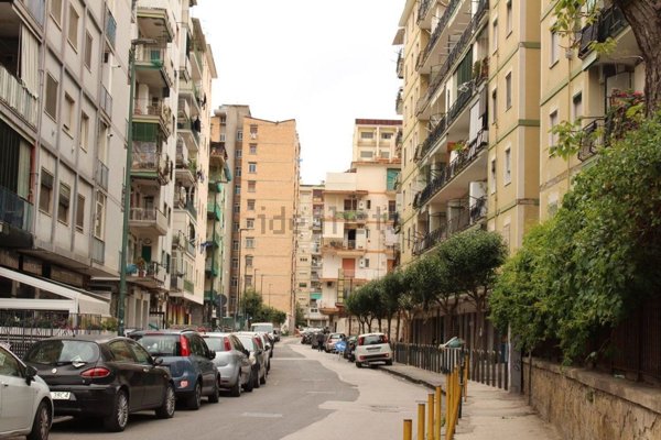 appartamento in vendita a Napoli in zona Bagnoli