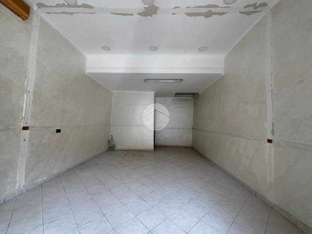 negozio in vendita a Napoli