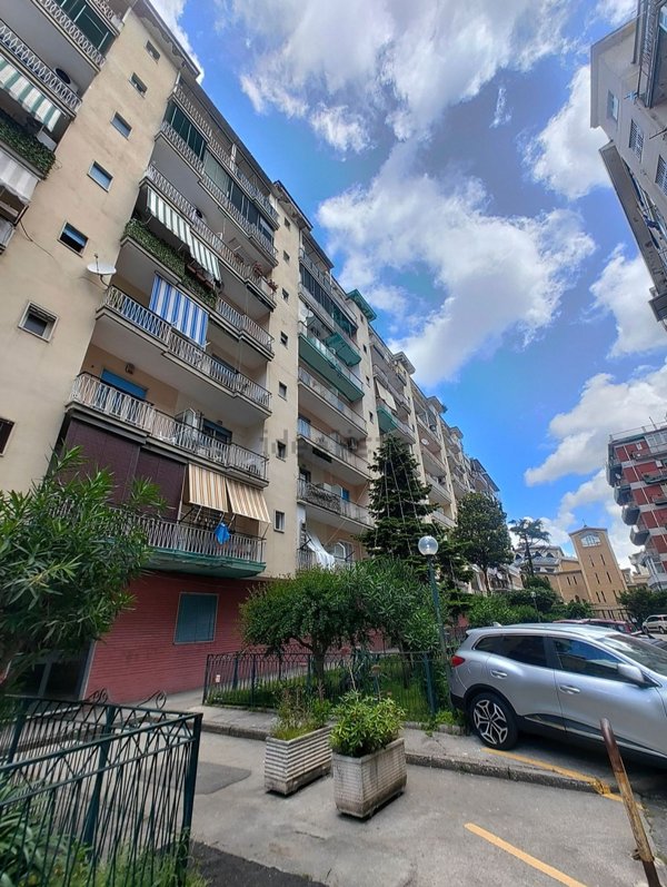 appartamento in vendita a Napoli in zona Secondigliano
