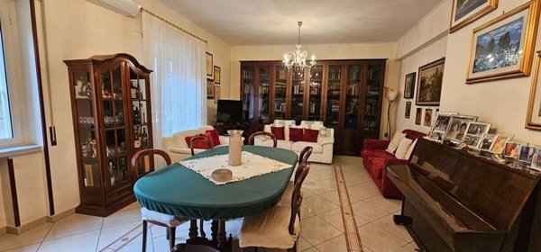 appartamento in vendita a Napoli in zona Arenella