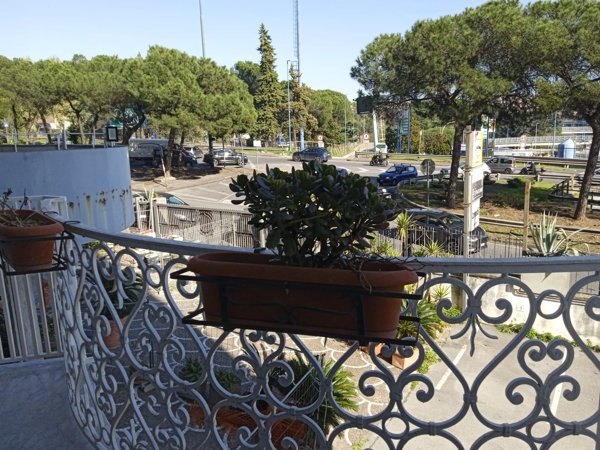 appartamento in vendita a Napoli in zona Fuorigrotta