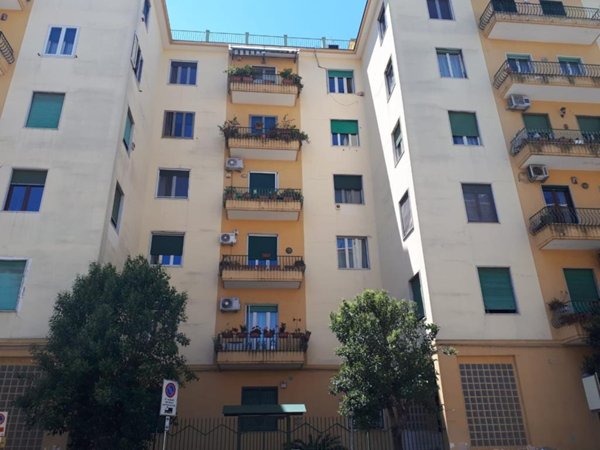 appartamento in vendita a Napoli in zona Arenella