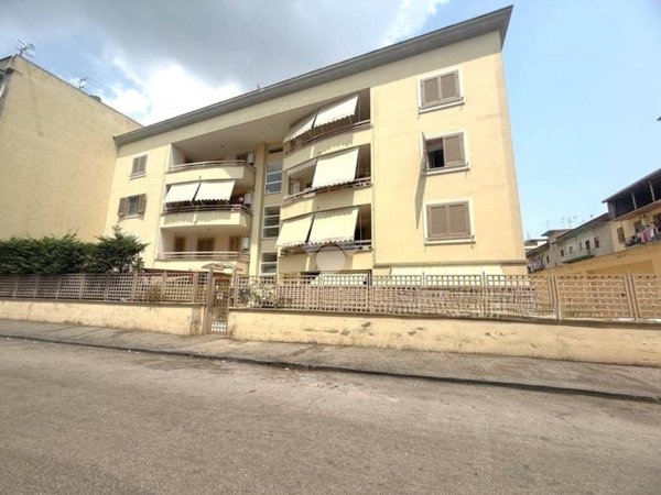 appartamento in vendita a Napoli in zona Secondigliano