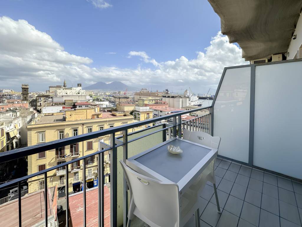 appartamento in vendita a Napoli in zona Pendino / San Giuseppe