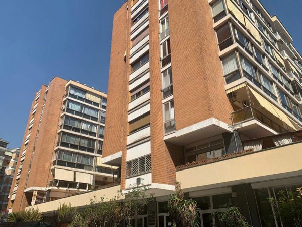 appartamento in vendita a Napoli in zona Bagnoli