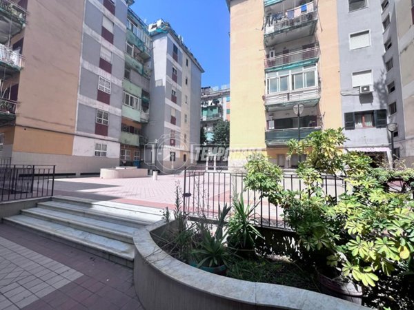 appartamento in vendita a Napoli in zona Secondigliano