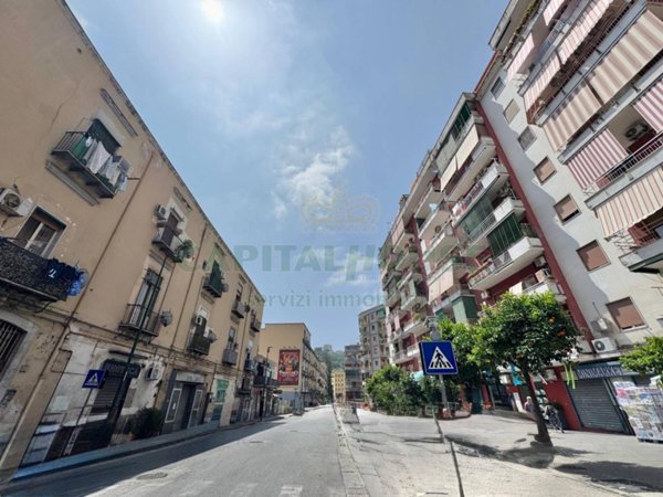 appartamento in vendita a Napoli in zona Bagnoli