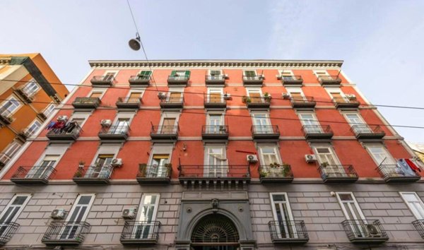 appartamento in vendita a Napoli in zona San Lorenzo
