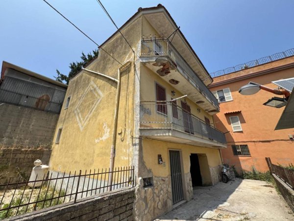 appartamento in vendita a Napoli in zona Piscinola