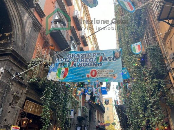 appartamento in vendita a Napoli in zona Stella