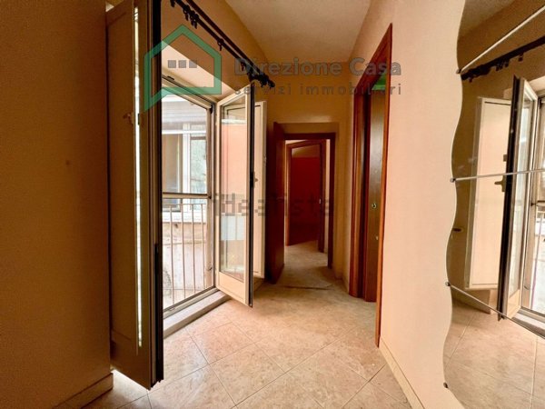 appartamento in vendita a Napoli in zona Stella