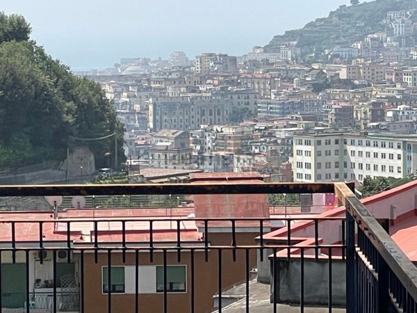 appartamento in vendita a Napoli in zona Capodimonte / Colli Aminei
