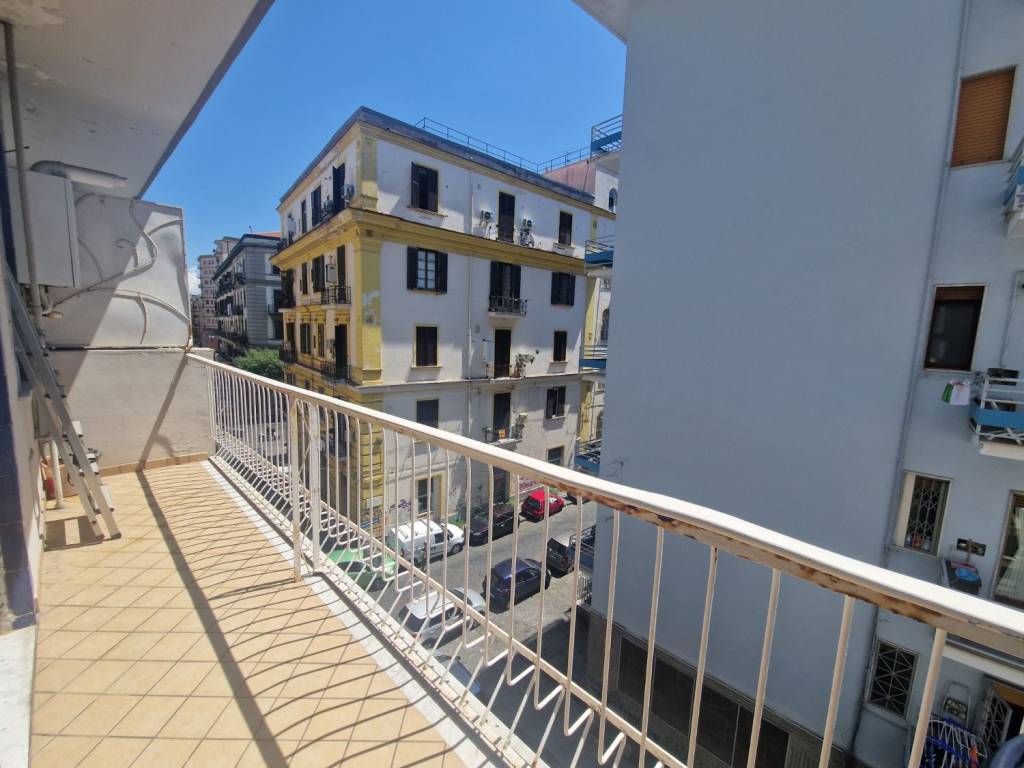 appartamento in vendita a Napoli in zona Pendino / San Giuseppe