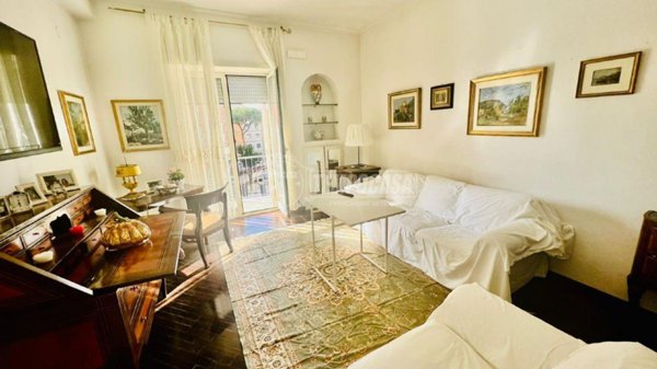 appartamento in vendita a Napoli in zona Fuorigrotta