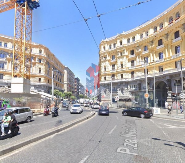 appartamento in vendita a Napoli in zona Mercato