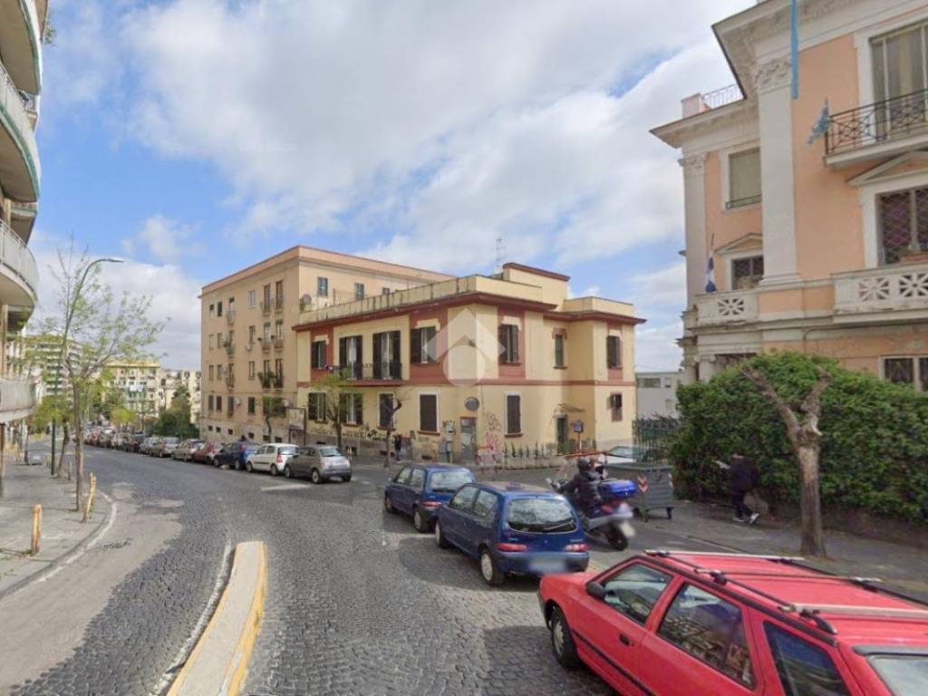 appartamento in vendita a Napoli