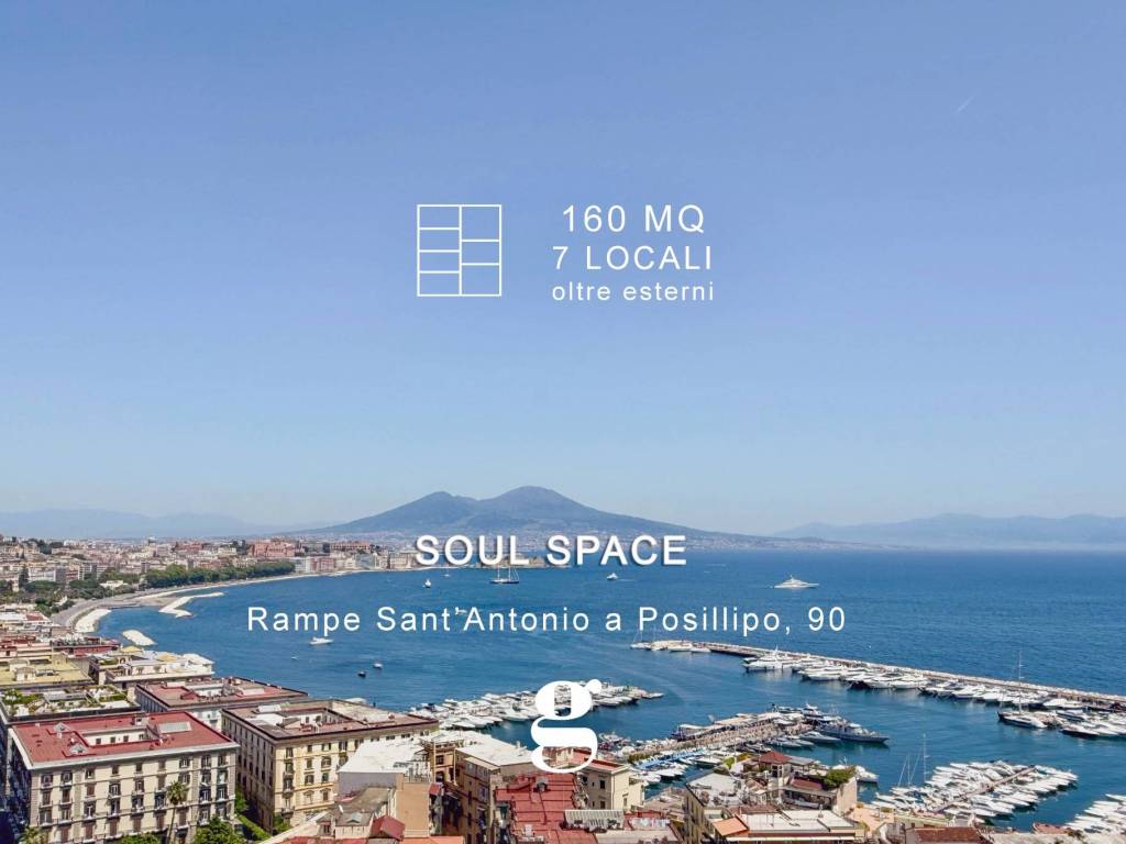 appartamento in vendita a Napoli in zona Chiaia