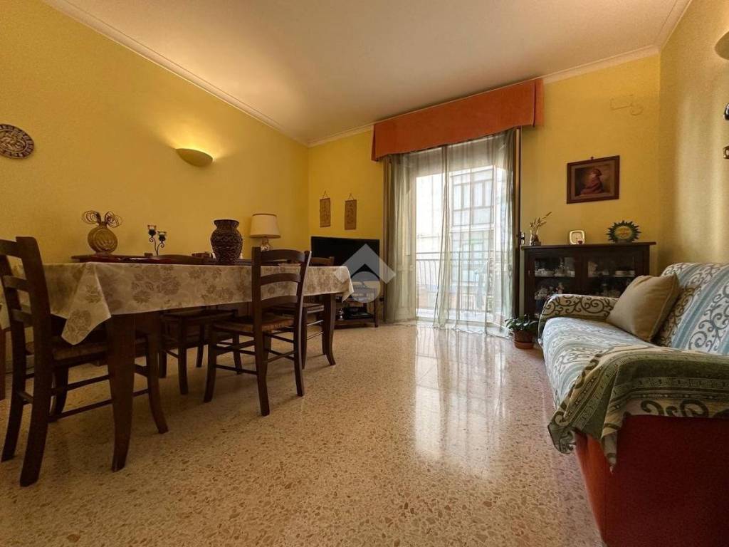 appartamento in vendita a Napoli in zona Fuorigrotta