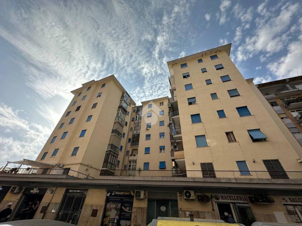 appartamento in vendita a Napoli in zona Fuorigrotta