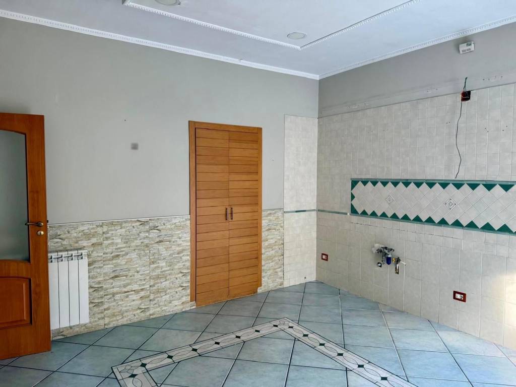 appartamento in vendita a Napoli in zona Barra