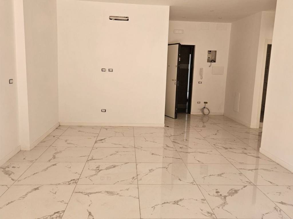 appartamento in vendita a Napoli in zona Fuorigrotta