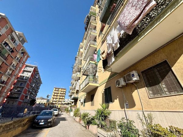 appartamento in vendita a Napoli in zona Poggioreale