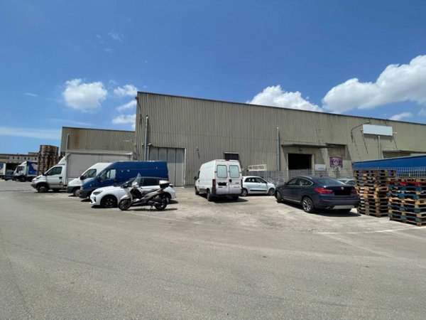 appartamento in vendita a Napoli in zona Zona Industriale-Ferrovia