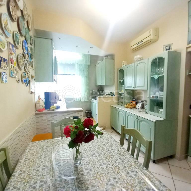 appartamento in vendita a Napoli in zona Scampia