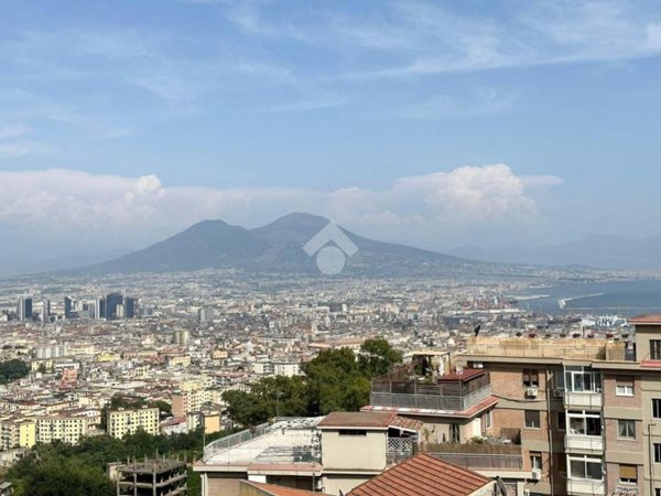 appartamento in vendita a Napoli in zona Arenella