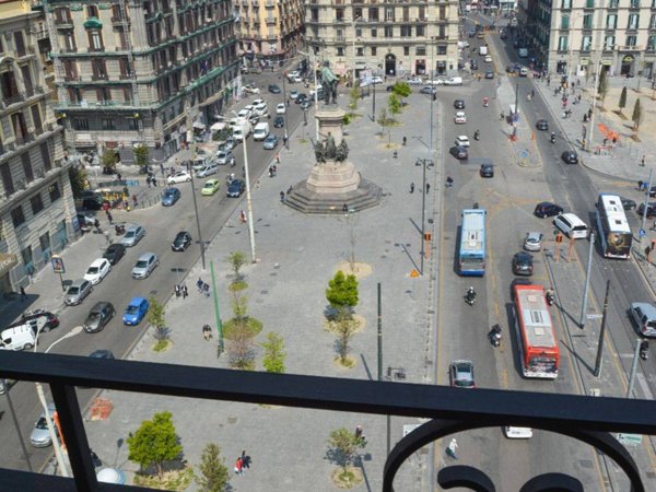 appartamento in vendita a Napoli in zona Pendino / San Giuseppe
