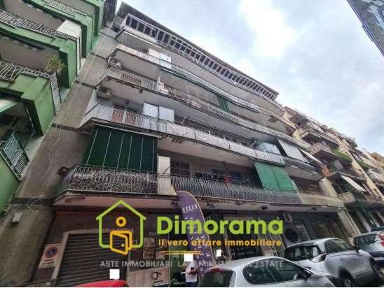 appartamento in vendita a Napoli in zona Secondigliano