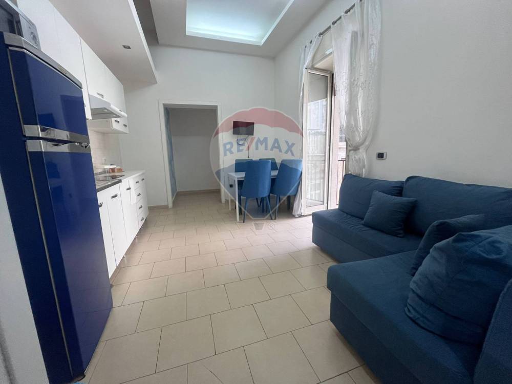 appartamento in vendita a Napoli in zona San Lorenzo