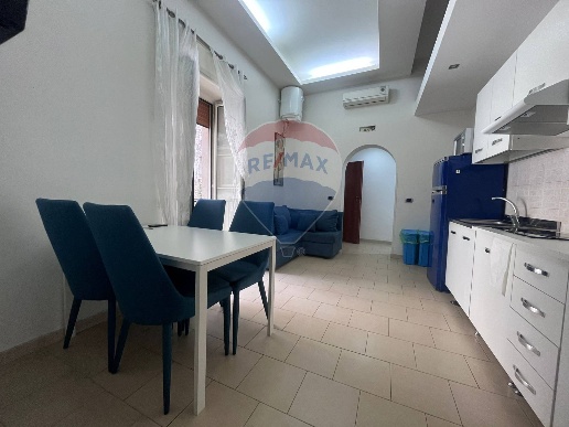 appartamento in vendita a Napoli in zona San Lorenzo