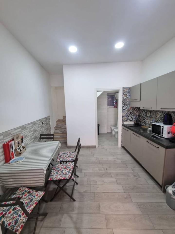 appartamento in vendita a Napoli in zona Barra