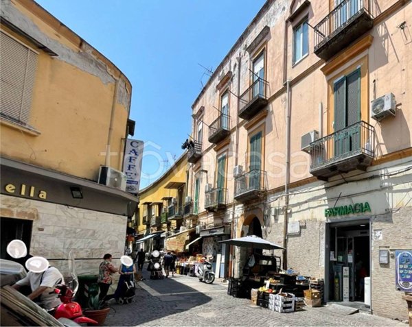 appartamento in vendita a Napoli in zona Barra