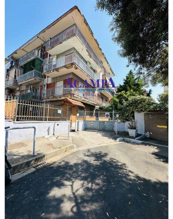 appartamento in vendita a Napoli in zona Secondigliano